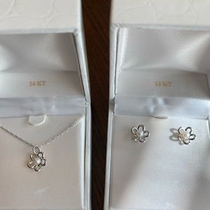 14k White Gold Pearl Flower Earrings and Necklace
